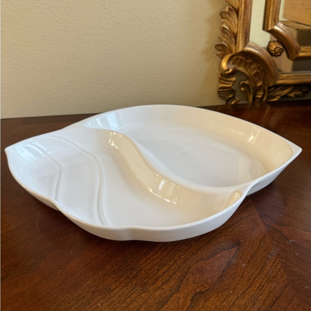 Elegant White nautilus design Divided ceramic Serving Dish